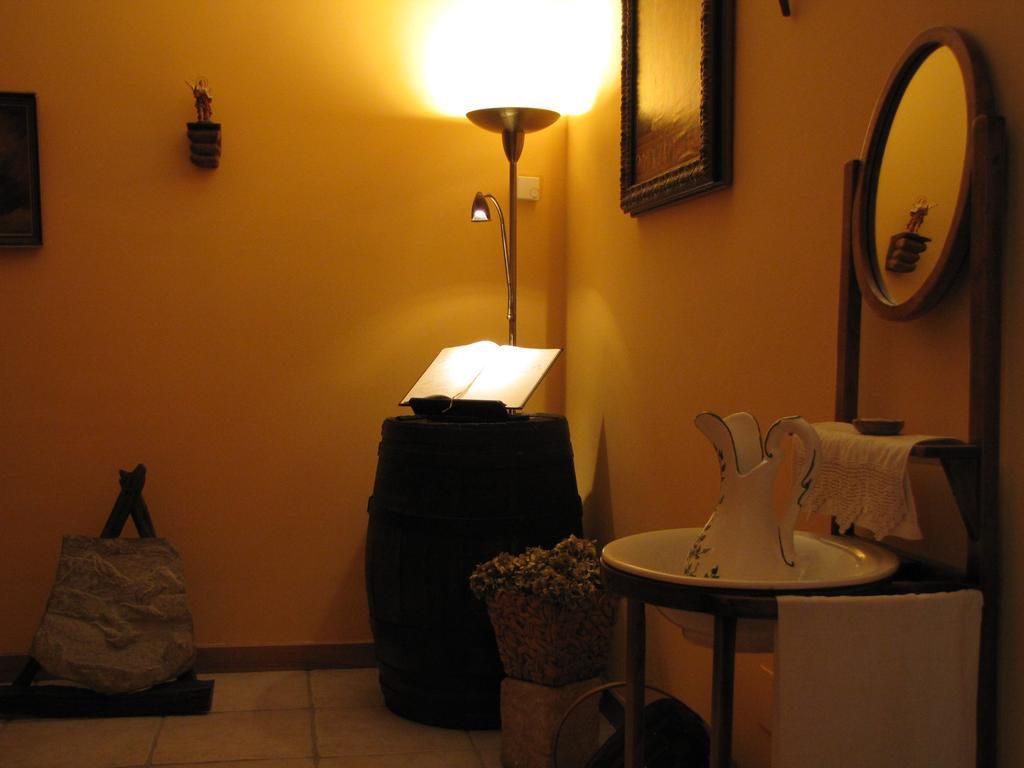 Hostal Rural Huartearena Iza Екстер'єр фото